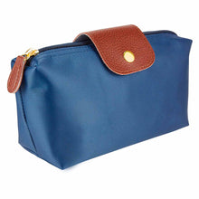 Cargar imagen en el visor de la galería, Cosmetiquera Loira de poliéster y curpiel---CIDAM003