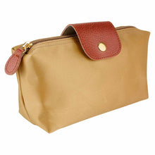 Cargar imagen en el visor de la galería, Cosmetiquera Loira de poliéster y curpiel---CIDAM003