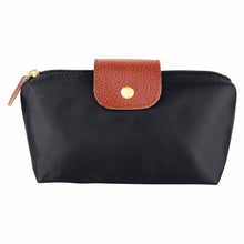 Cargar imagen en el visor de la galería, Cosmetiquera Loira de poliéster y curpiel---CIDAM003