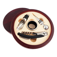 Cargar imagen en el visor de la galería, Set para vino en caja de madera redonda--NVHM008