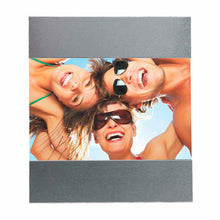 Cargar imagen en el visor de la galería, Portarretrato Living metálico de 2 posiciones---CIPRT001