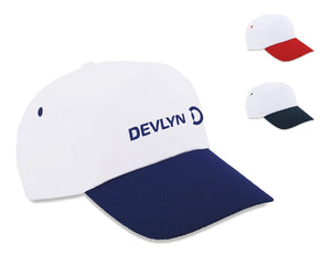Gorra blanca de poliéster de 5 gajos con visera de color---DBA2396