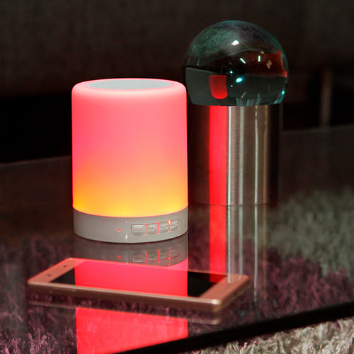 Bocina con cambios de luz, bluetooth y radio FM---NVTH059